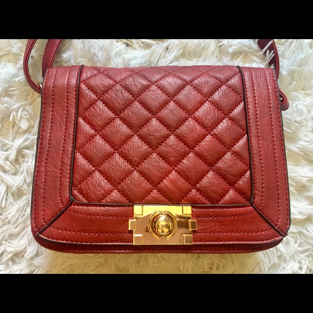 🔥Faux Leather Quilted Purse🌹 NWT🏷 - Picture 3 of 9